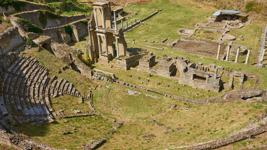 Bovenaanzicht van een Etruskische ruïne