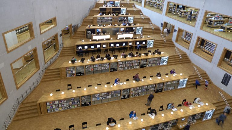 Interieur bibliotheek Amersfoort